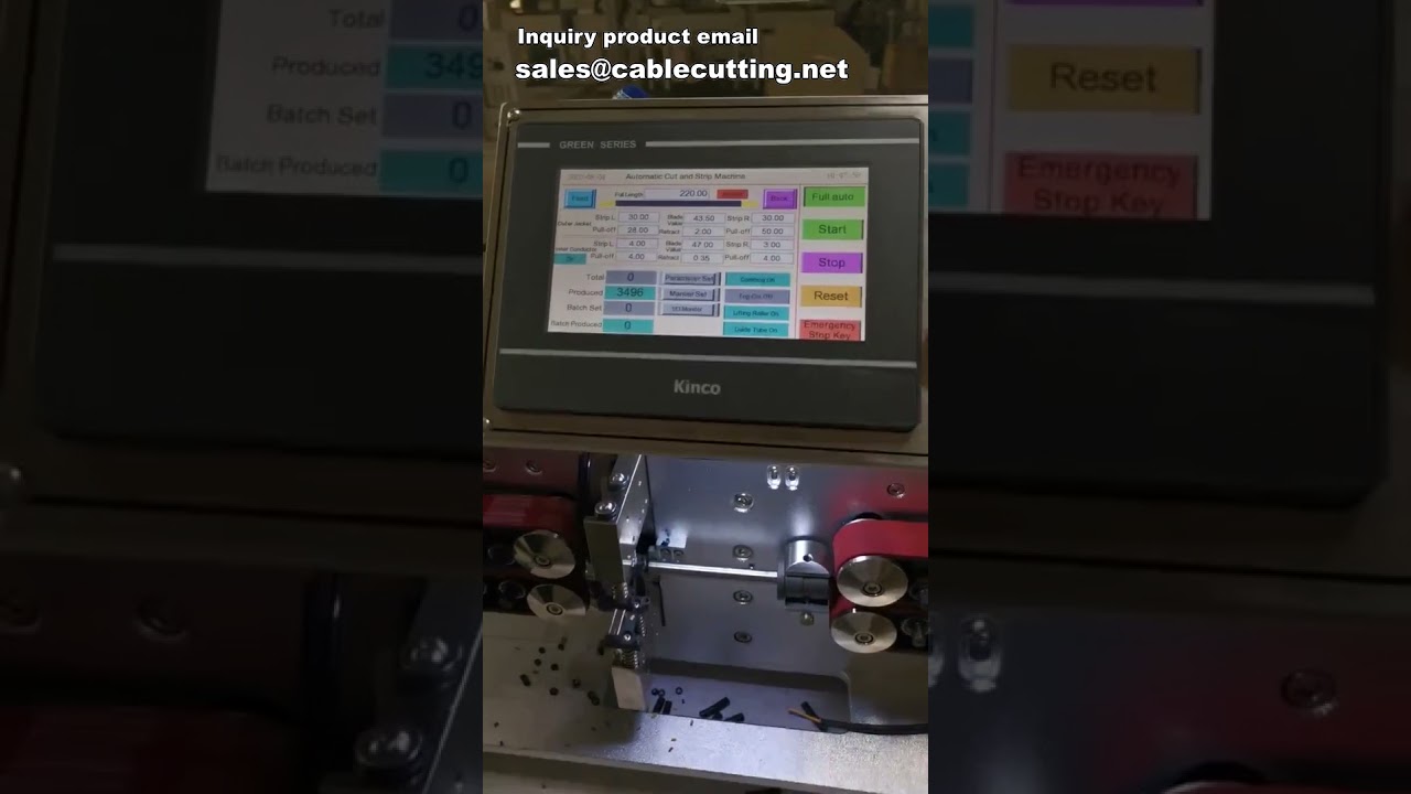 Machine automatique de coupe, dénudage et épluchage de câbles