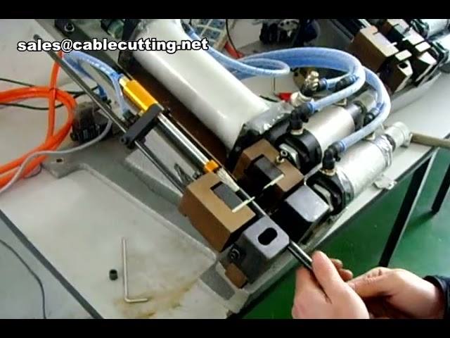 Machine à dénuder et couper automatique les câbles | Équipement de traitement de fils industriels