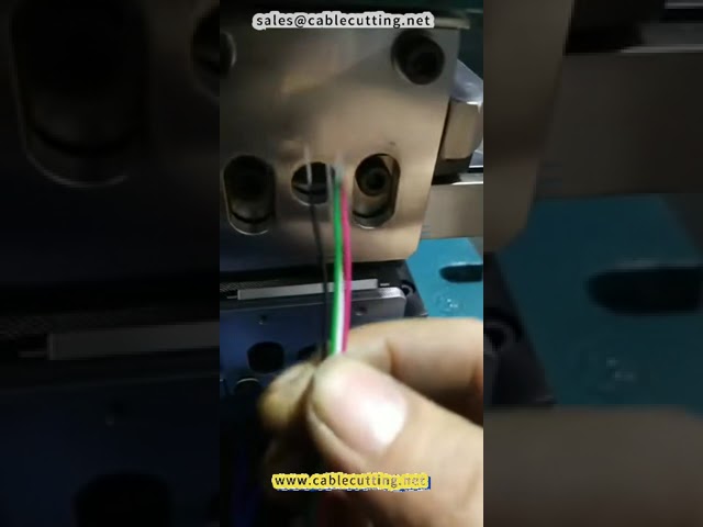 Machine de dénudage et torsadage de fils 3FN - Automatisation rapide et précise