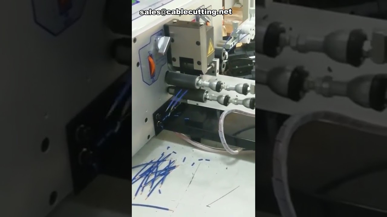 Machine à dénuder, couper et torsader les fils – Automatisation industrielle
