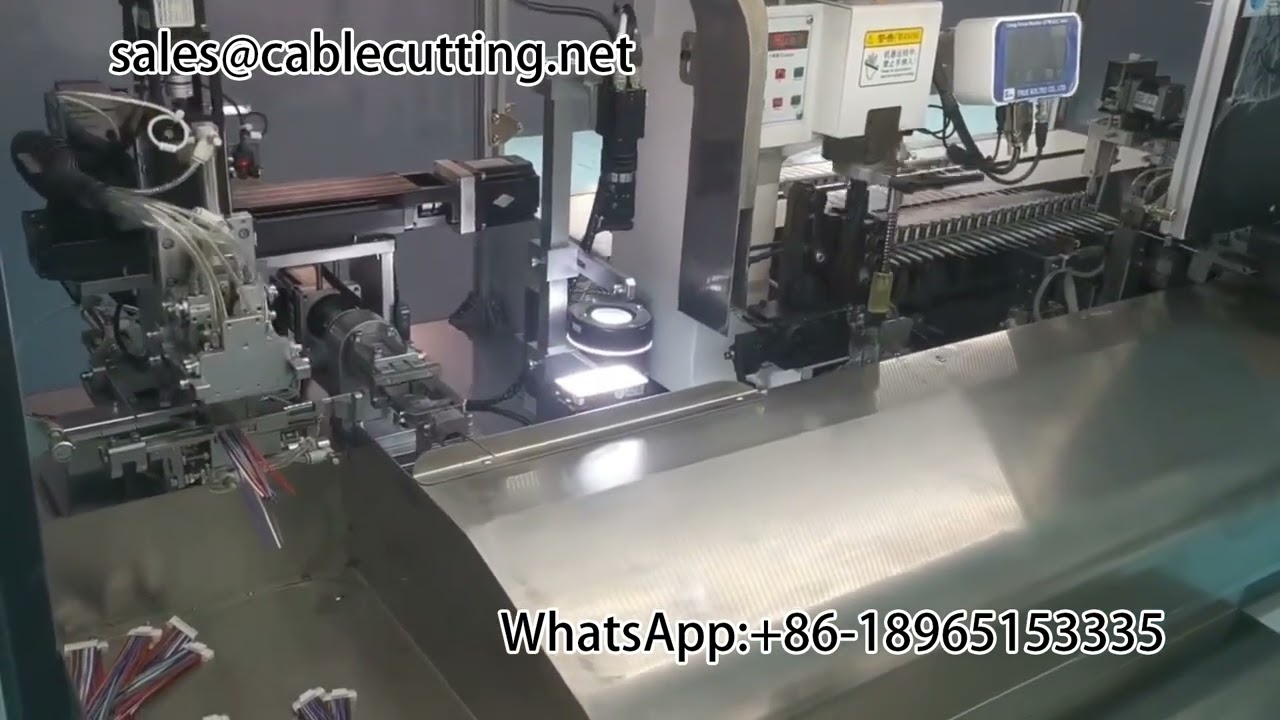 Machine Automatique d'Insertion de Bornes pour Stockage d'Énergie