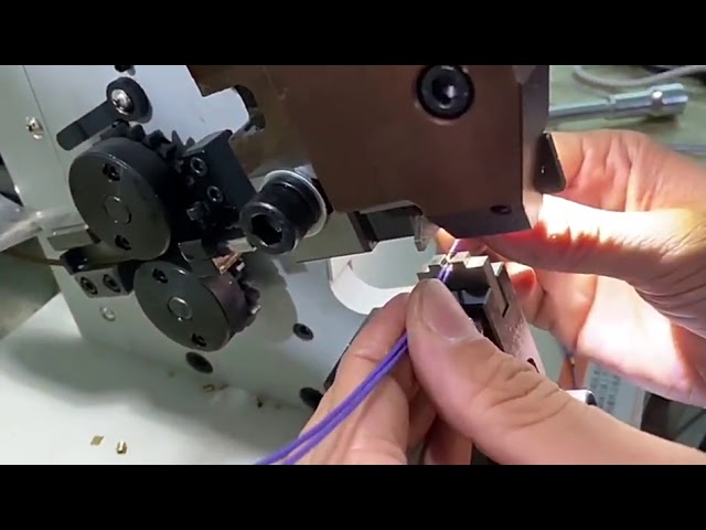 Machine à sertir les bandes de cuivre TDJ 40T - Épissage de câbles et fabrication de bornes
