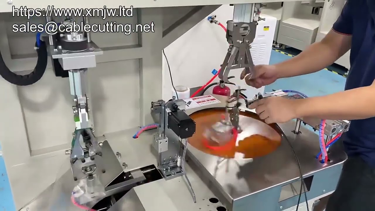 Machine à enrouler et lier les câbles USB, Cat6, HDMI - Automatisation du conditionnement