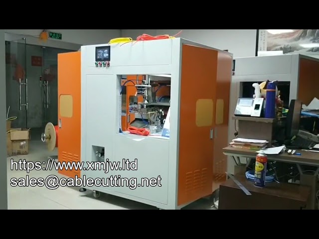 Machine automatique de coupe, liage et nouage de câbles