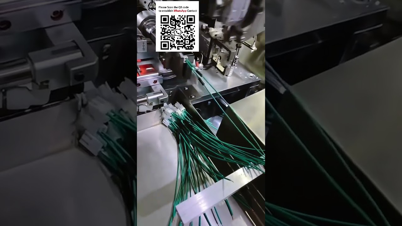 Machine de sertissage automatique de cosses avec insertion de boîtier et tube thermorétractable