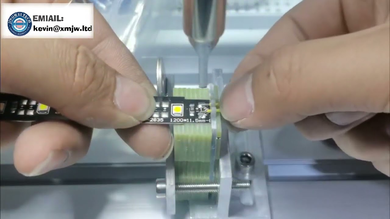 Machine de soudure de triode haute précision pour pièces de générateur et connecteurs XT