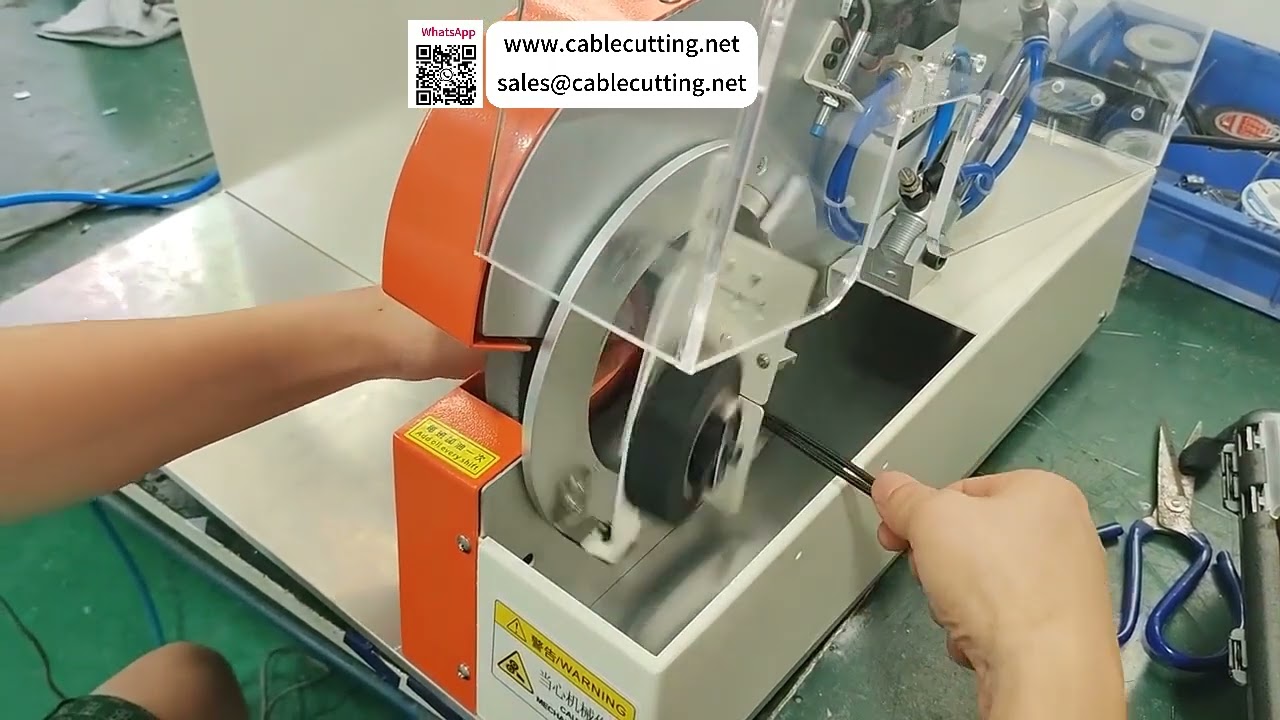 Machine automatique d'enrubannage de fils - Alimentation par rouleaux et enroulement continu uniforme