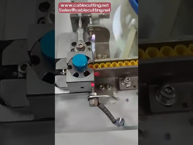Machine de dénudage et sertissage de bornes pré-isolées, sertisseuse de férules tubulaires