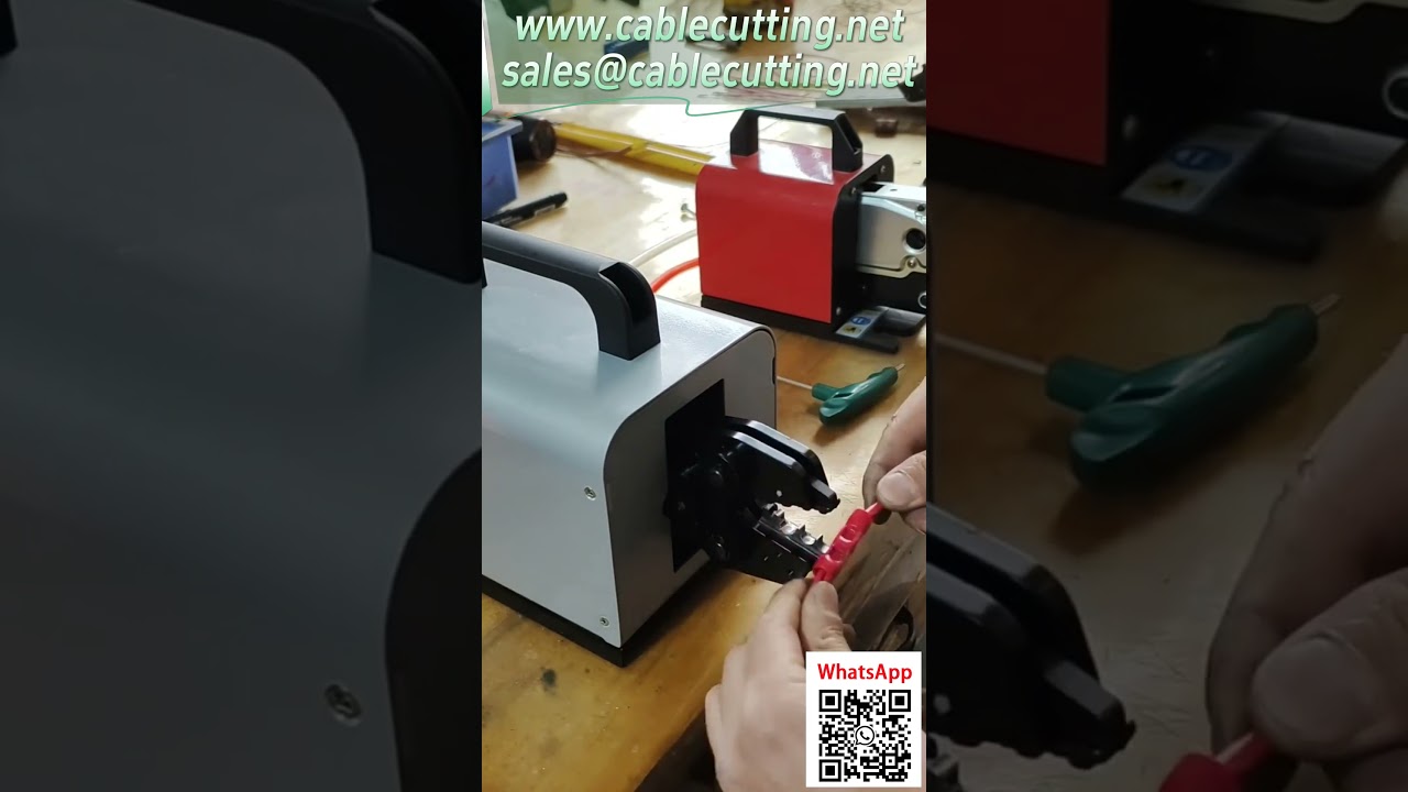 Machine à sertir pneumatique 25M - 2,5 tonnes de force, bornes 0,25-16 mm², commande au pied