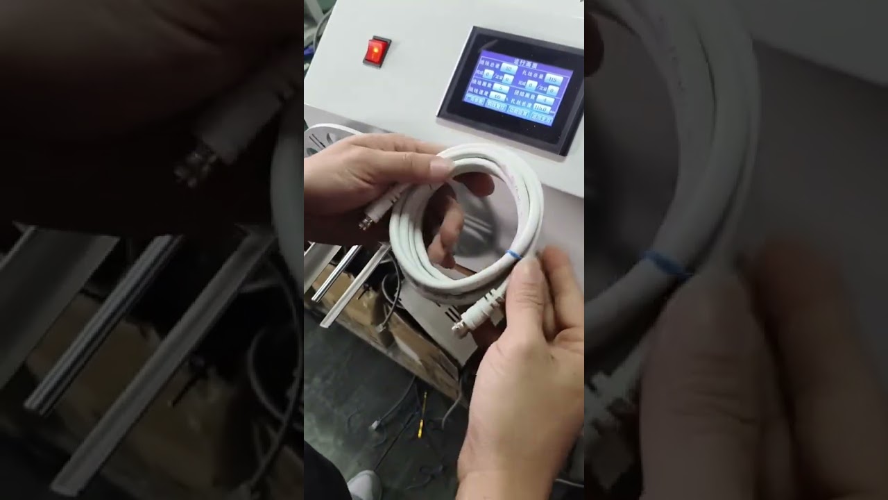 Machine de bobinage et ligaturage rapide pour câbles réseau et plus