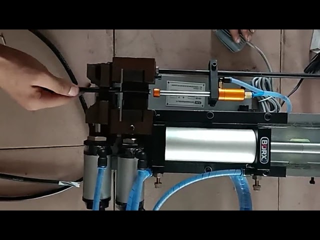 Dénudeur de câbles pneumatique pour fils multiconducteurs | Machine de dénudage automatique