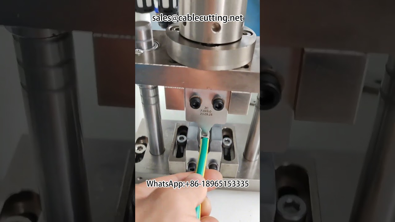 Machine de sertissage hydraulique pour faisceaux de câbles énergies nouvelles