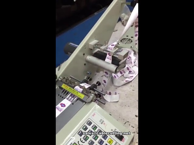 Machine automatique de découpe d'étiquettes et rubans – coupe rapide et précise