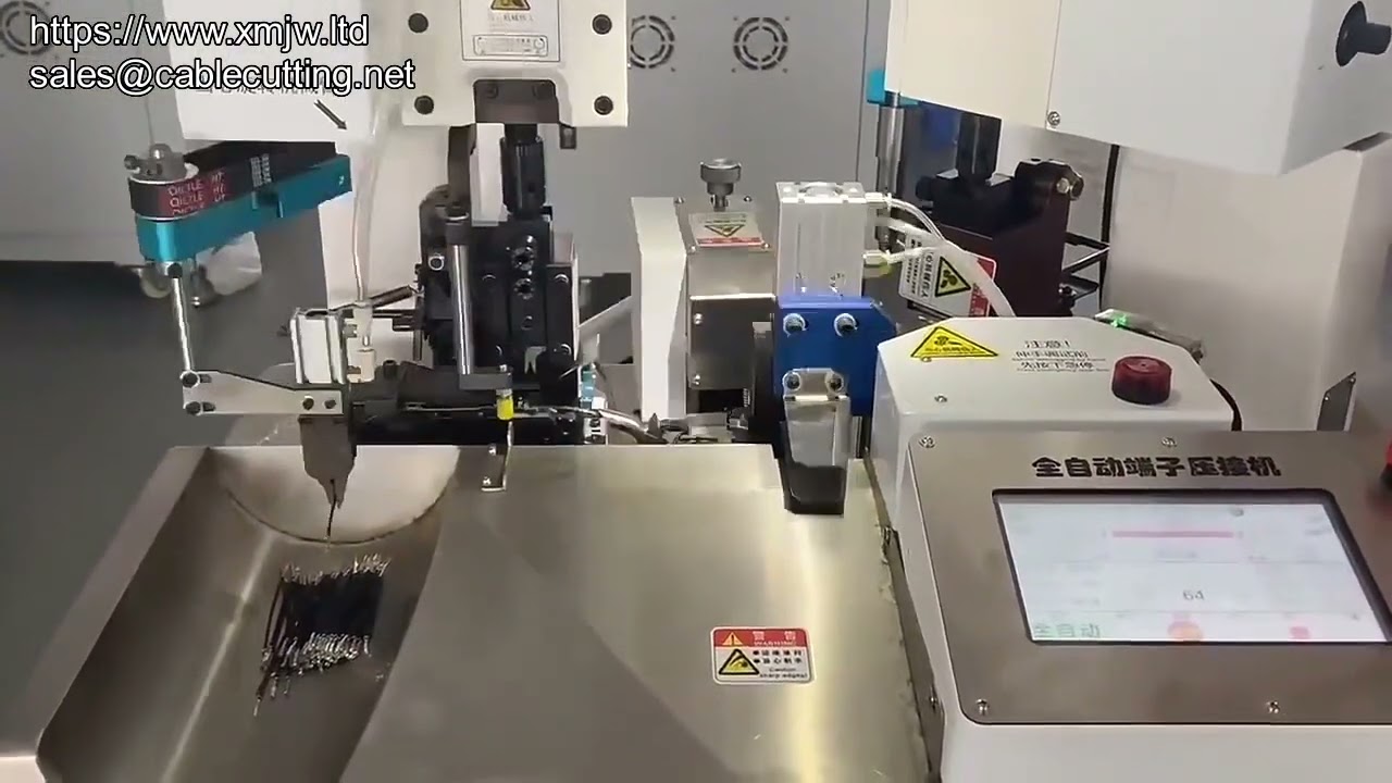 Machine à sertir horizontale 2 tonnes : coupe, dénudage et sertissage des deux extrémités