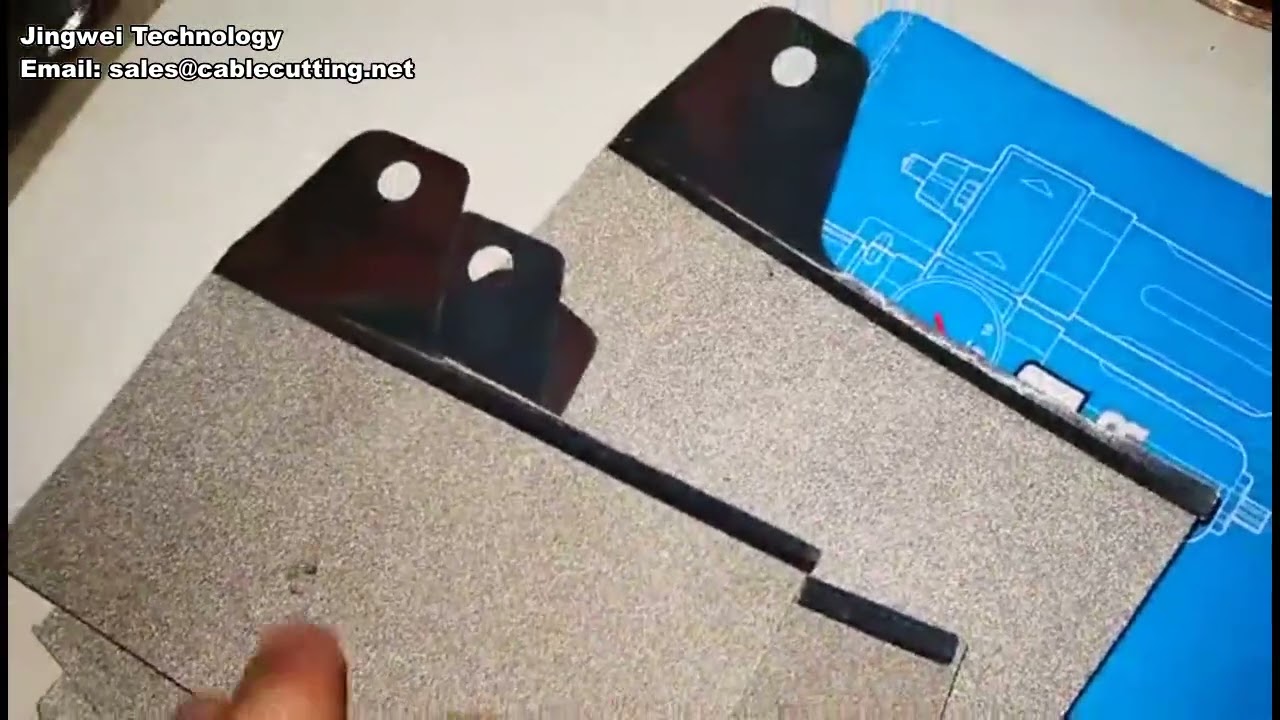 Machine à bagues métalliques automatique avec réglage automatique du diamètre
