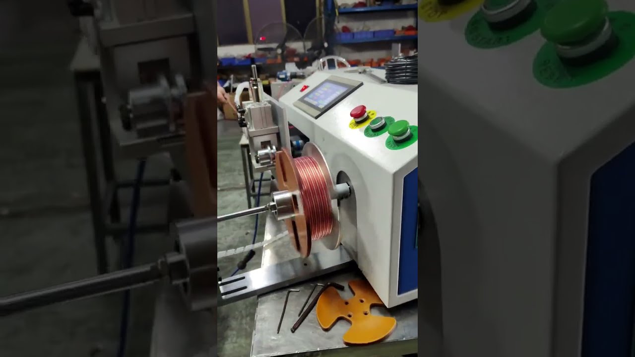 Machine à bobiner les câbles d'enceintes 186 : Mesure précise, haute efficacité et enroulement soigné