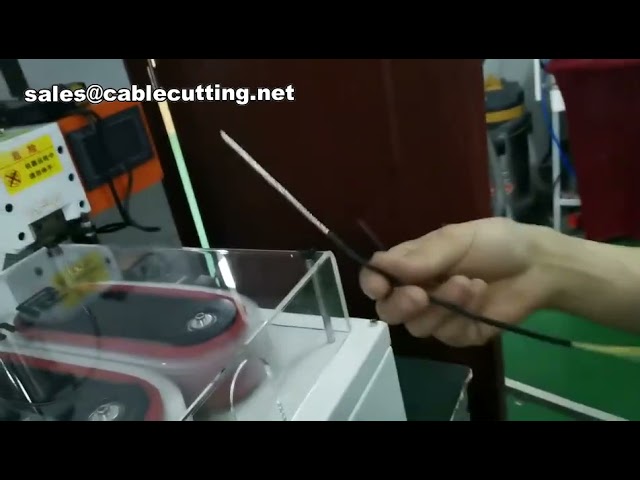 Machine de brossage de blindage de câble – Solution automatisée pour le traitement des câbles