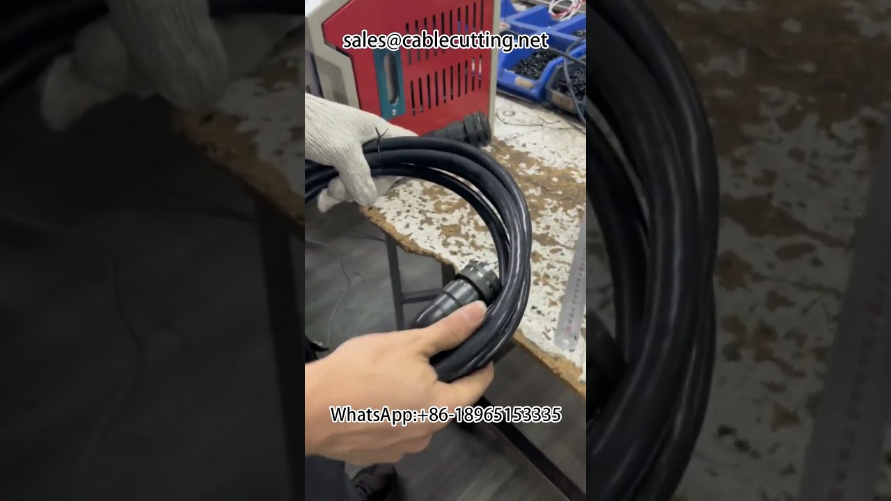 Machine à enrouler les câbles de données 2 – Bobinage et emballage automatisés haute vitesse