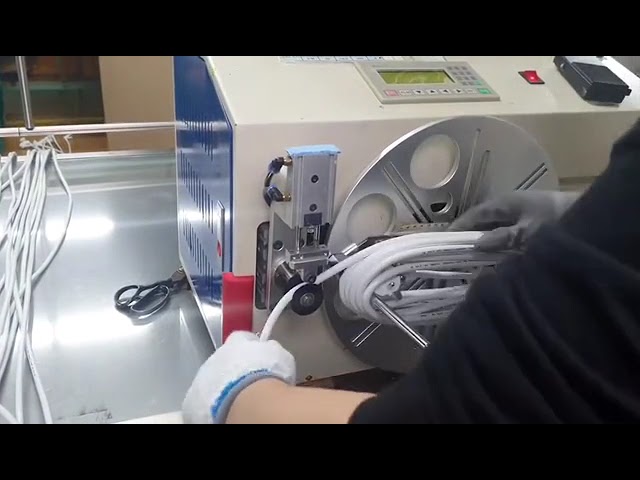 WPM-210 : Machine d'enroulement et de ligature automatisée pour prises électriques