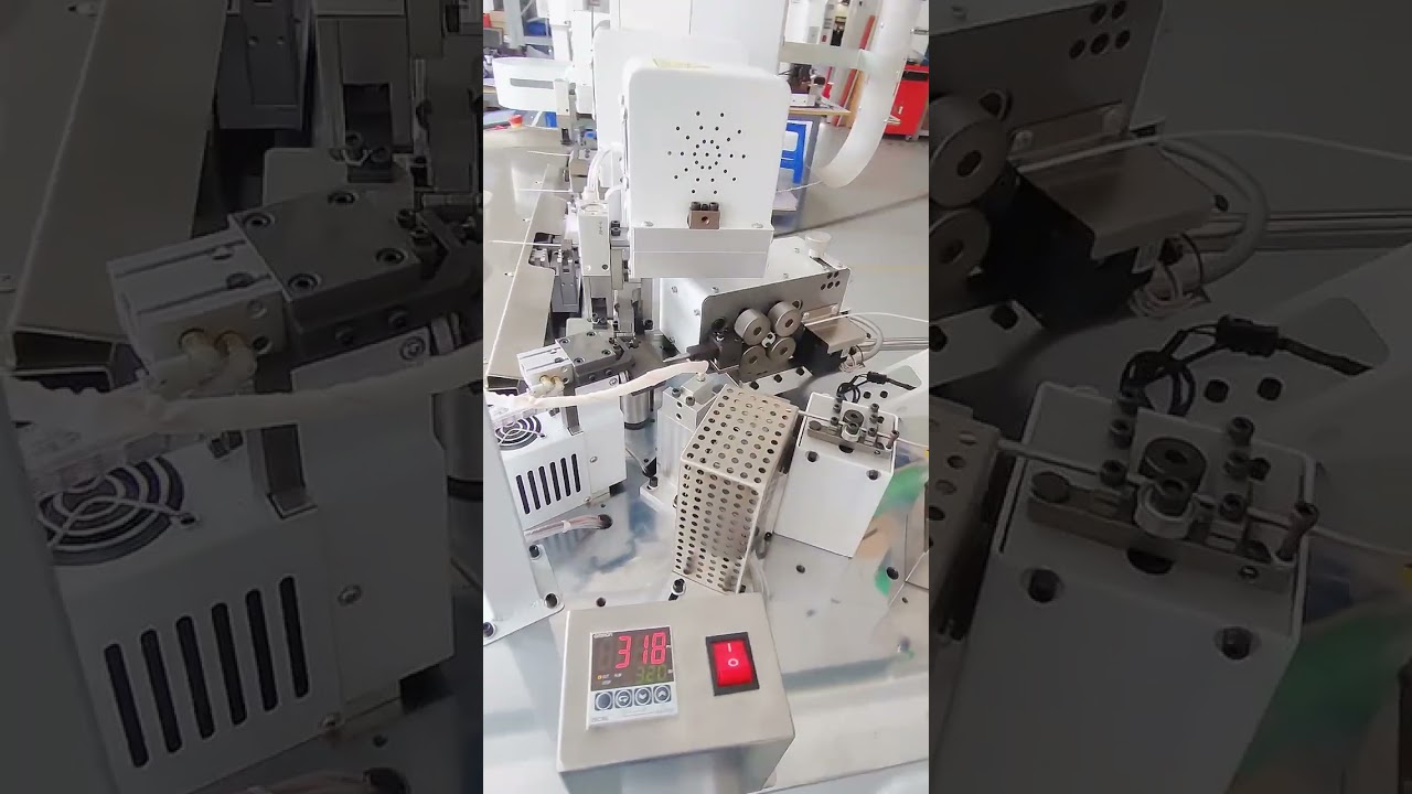 Machine automatique de traitement de faisceaux de câbles : étamage d'un côté, tube thermorétractable de l'autre