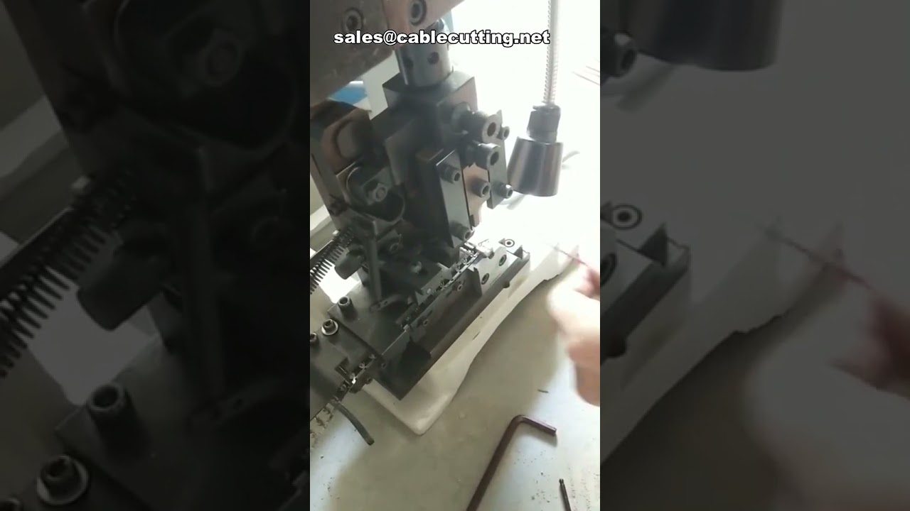Machine à sertir les cosses électriques semi-automatique silencieuse 1.5T-2.0T