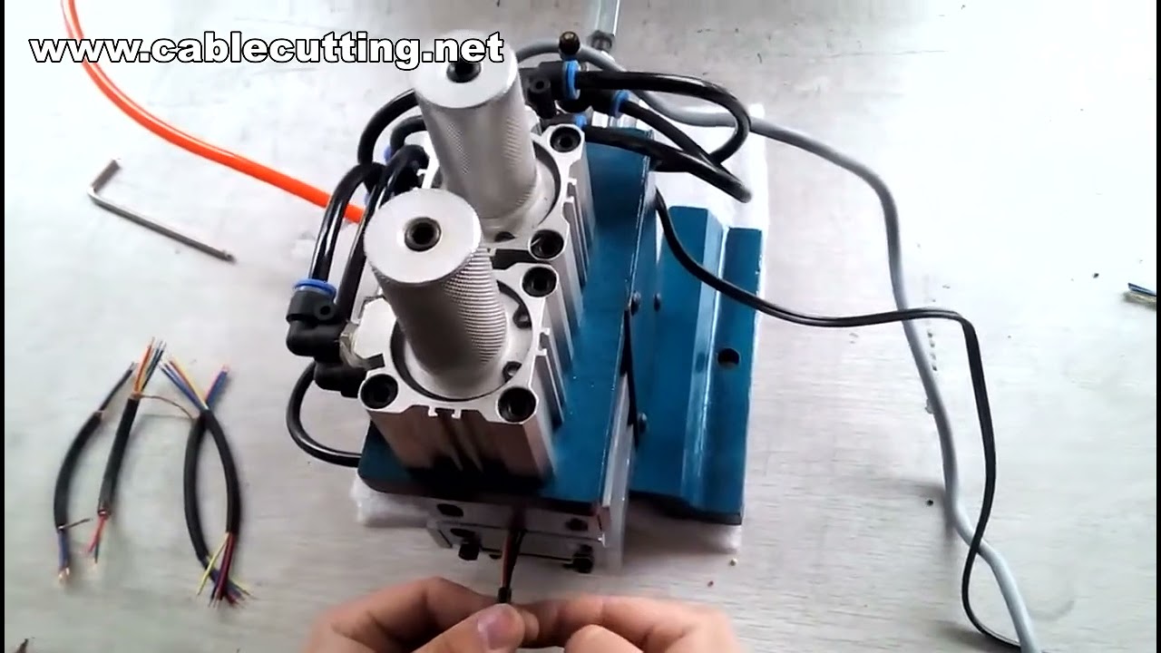 Machine à dénuder pneumatique verticale 4F – Dénudeuse de câbles automatique