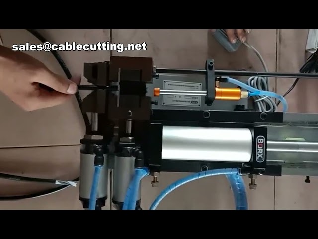Machine de coupe de tuyaux, dénudage et coupe de fils industriels
