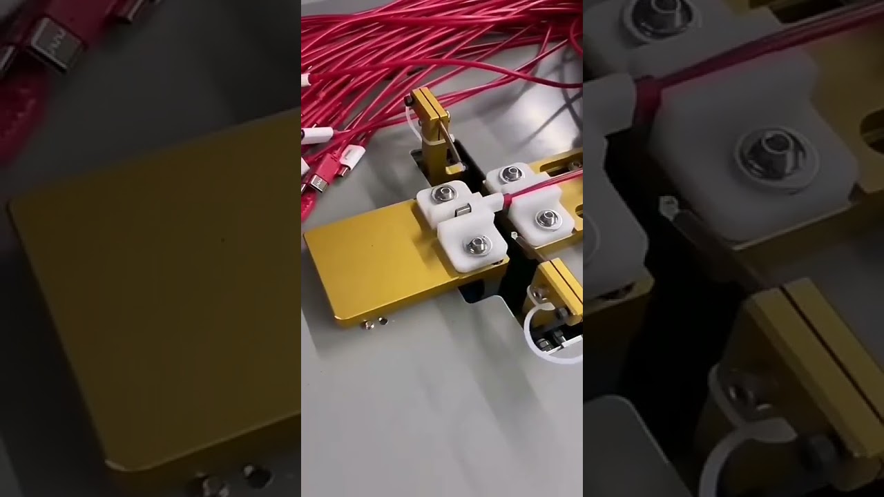 Machine 10 stations pour câbles USB Type-C – Collage automatique et poussoir intégré