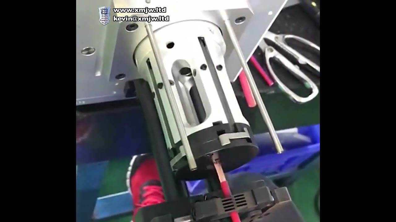 Machine de dénudage rotatif pour câbles auto, fils médicaux et coaxiaux RF | Équipement de pelage de précision
