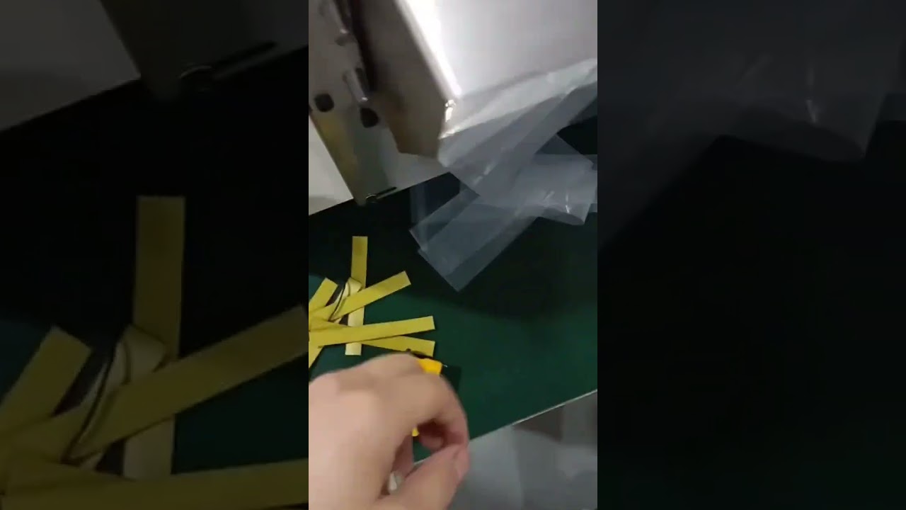 Machine à couper les tuyaux entièrement automatique - Découpe de sacs plastiques en temps réel, longueur de coupe réglable