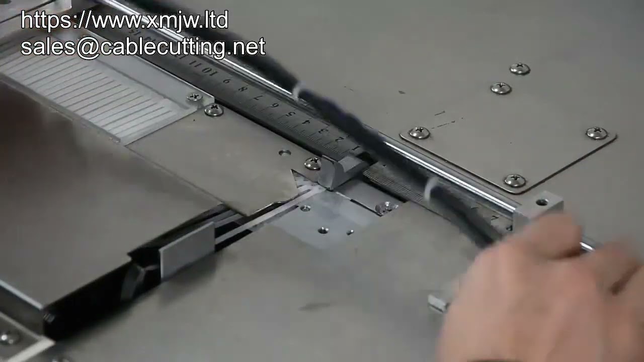 Machine automatique à colliers de serrage nylon auto-bloquants | Pour attaches 36mm à 150mm