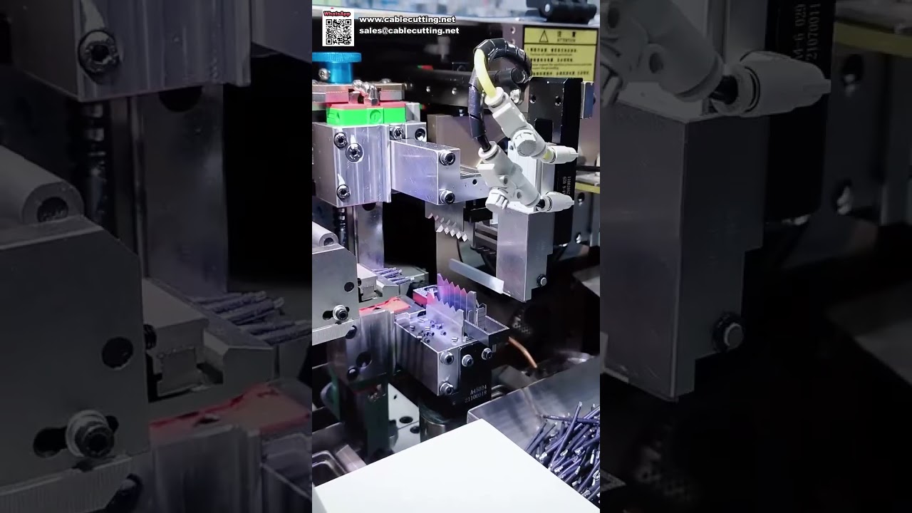 Machine Automatique de Coupe, Dénudage et Soudure Double Tête avec Étamage - Efficacité Maximale