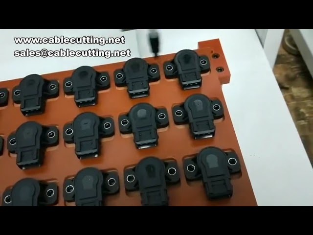 Machine à visser automatique 3 axes : précision et rapidité pour l'assemblage industriel