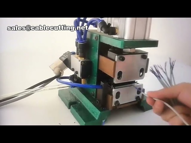 Machine à dénuder pneumatique pour câbles multiconducteurs - Dénudeuse de fils industrielle