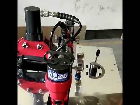 Machine hydraulique 3-en-1 pour barres blindées : cintrage, découpe et poinçonnage du cuivre
