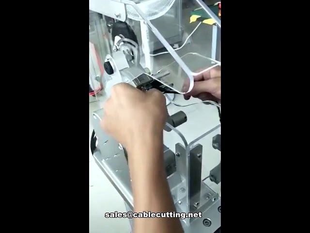 Faisceau de câbles fins enroulé par une machine d'enrubannage continu | Machine à gainer les faisceaux