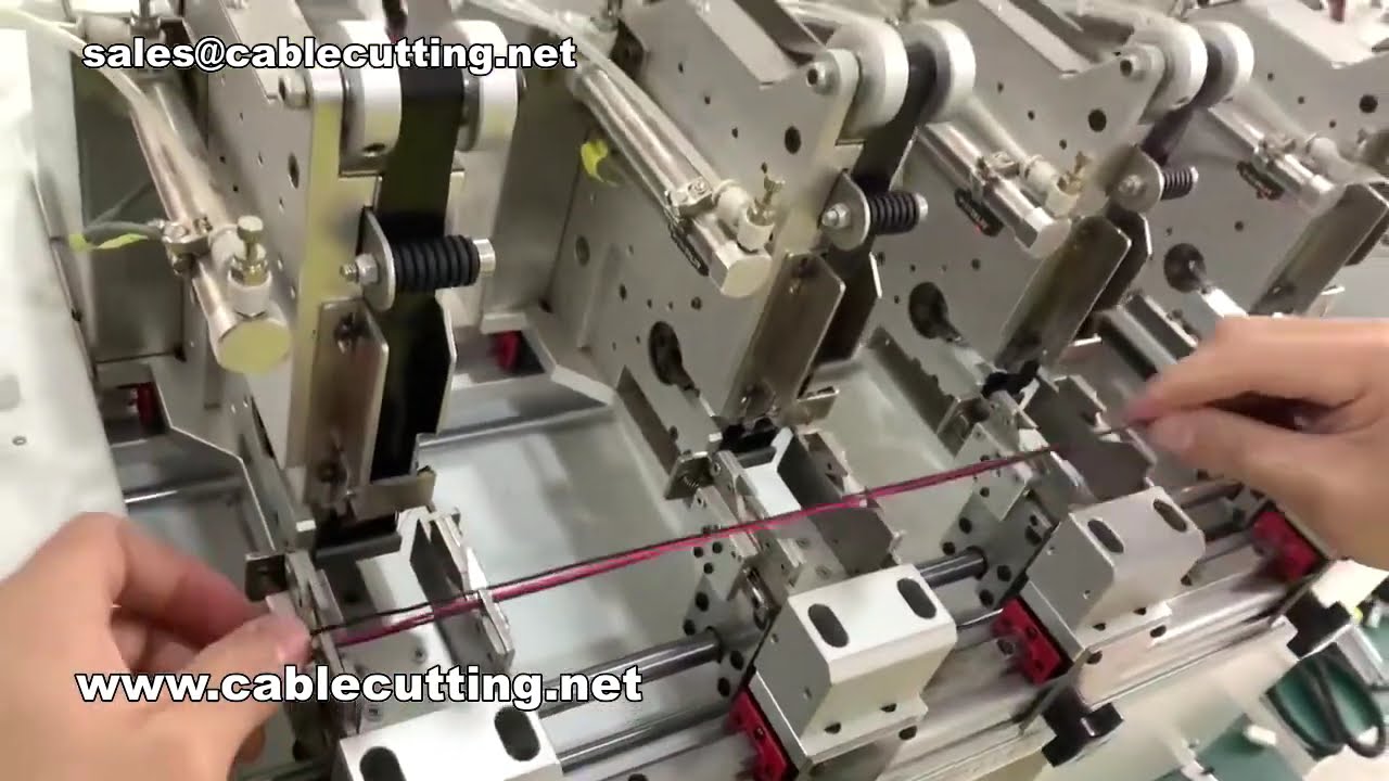 Machine de pose de ruban adhésif triple station haute vitesse – Démonstration d'enrubannage efficace de faisceaux de câbles