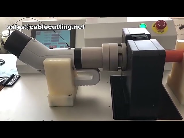 Machine de serrage d'écrous pour énergies nouvelles | Visseuse automatique pour connecteurs