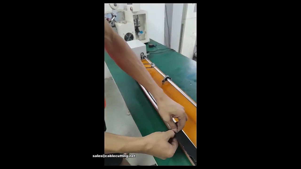 Machine semi-automatique d'enrubannage de fil PVC | Enrubanneuse à ruban