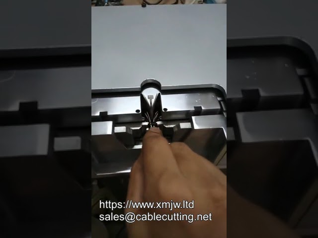 Machine à dénuder automatique pour câbles HDMI – haute précision et rapidité
