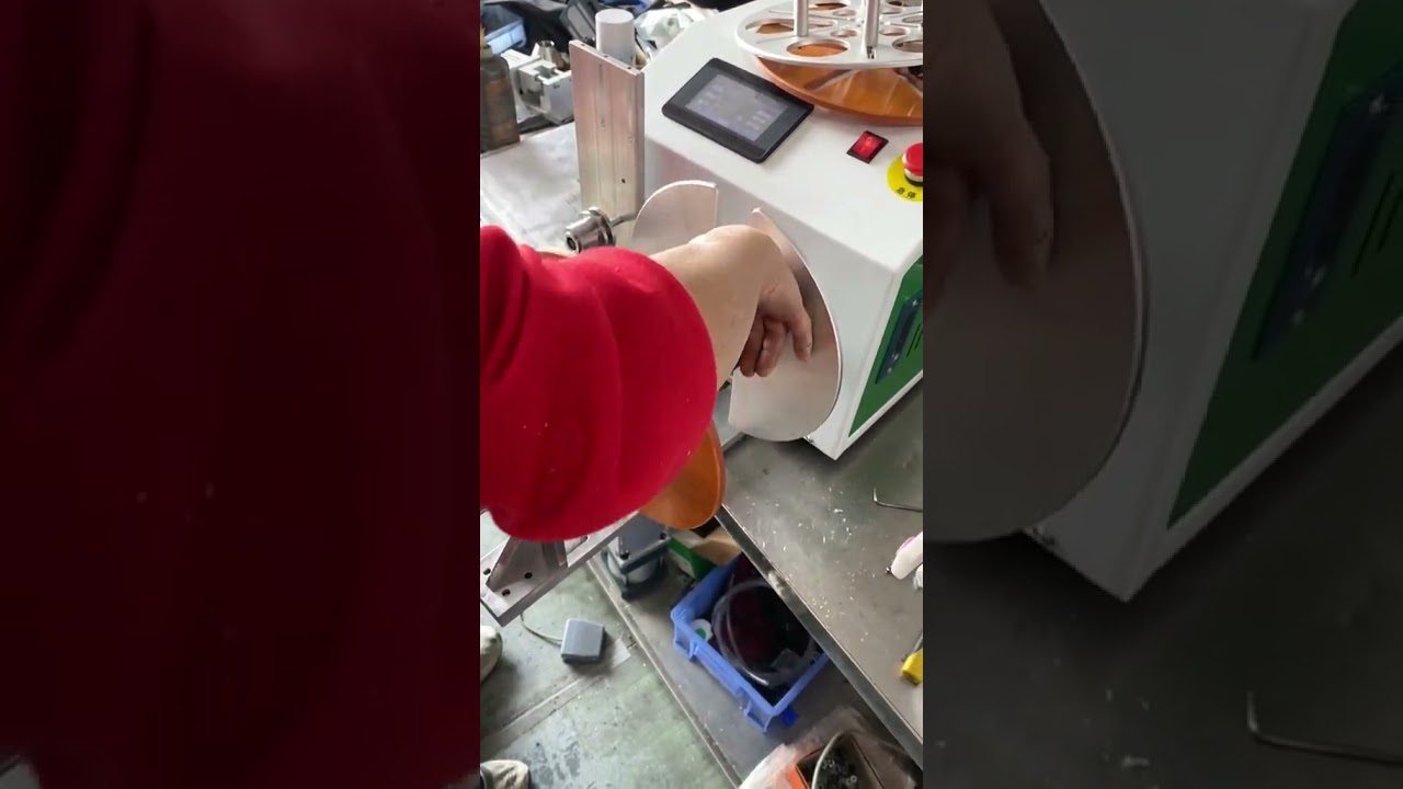Bobineuse automatique de tri pour bobines nettes et ordonnées