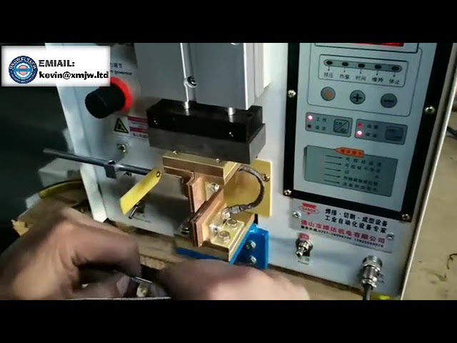 Dénudeuse de câbles thermocouple et blindés tressés – 5 à 10 mm – Machine industrielle