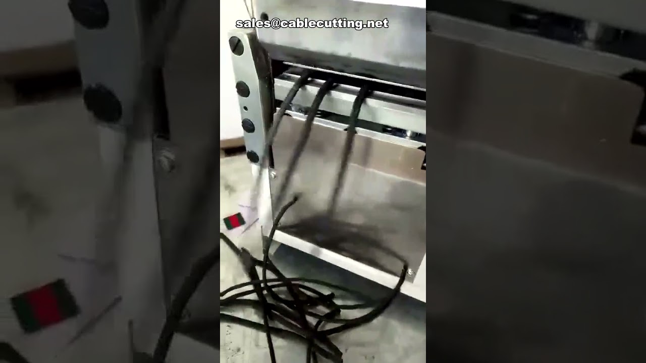 Coupe précise en biseau : Machine automatique à lame chaude pour sangles polyester, rubans satin et étiquettes