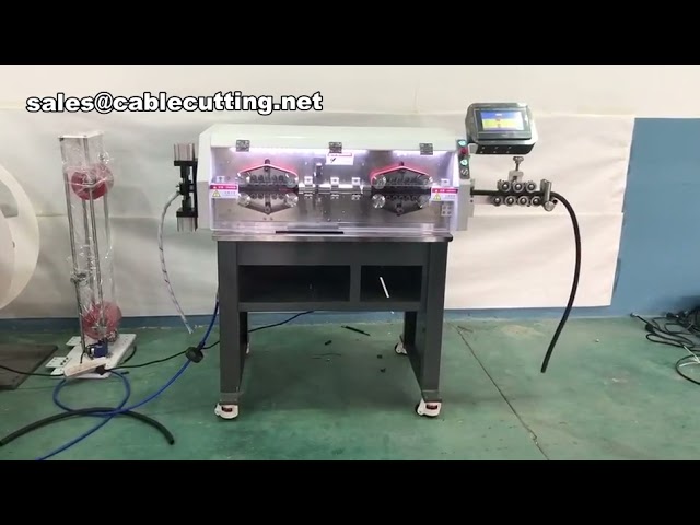 Machine de coupe et dénudage de gros câbles multiconducteurs – Automatisation industrielle