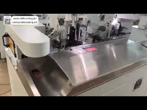 Machine automatique de sertissage de bornes et insertion de gaine thermorétractable pour faisceaux d'appareils électroménagers