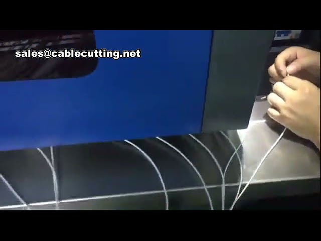 Machine à souder automatique pour fils d'écouteurs et connecteurs à fil émaillé