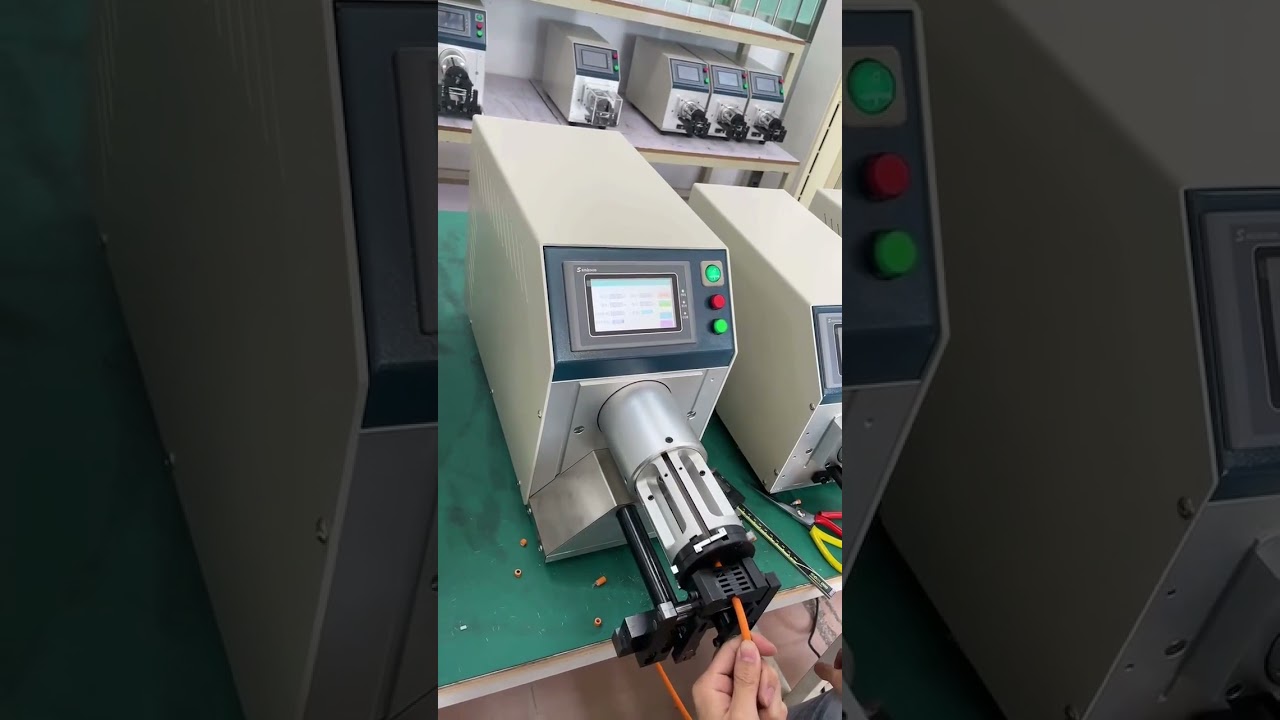 Précision et sans erreur ! L'excellence de la machine à dénuder les câbles coaxiaux #usine #machine #outils