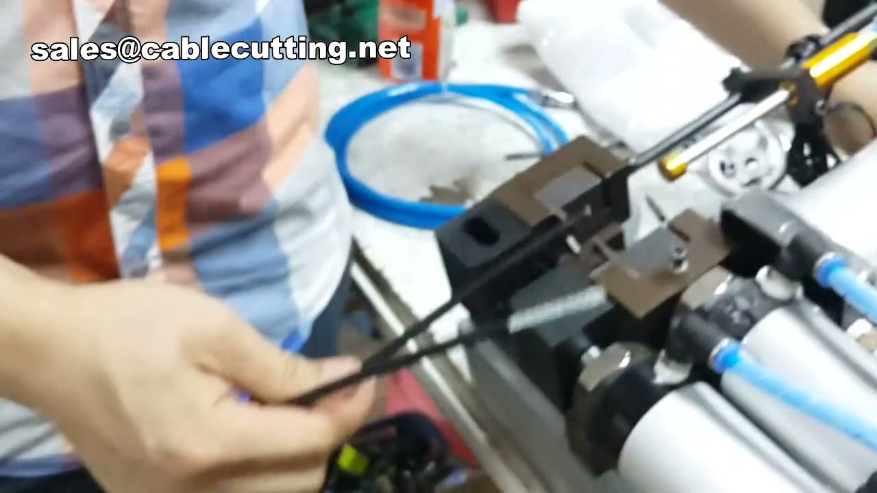 Dénudeuse de fils pneumatique – Machine industrielle performante pour le dénudage automatisé