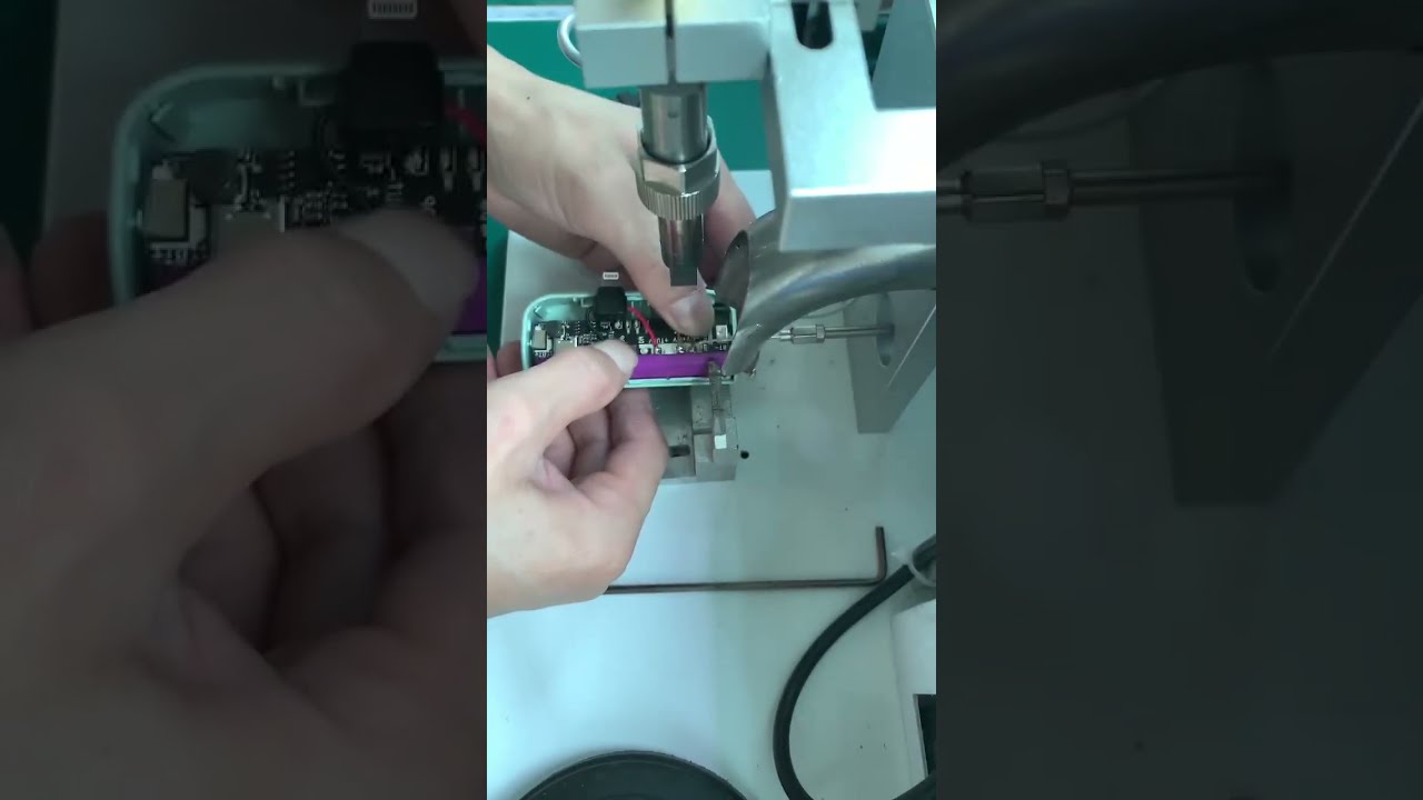 Machine de soudure pour petits circuits imprimés : test et démonstration #usine #machine #cuivre