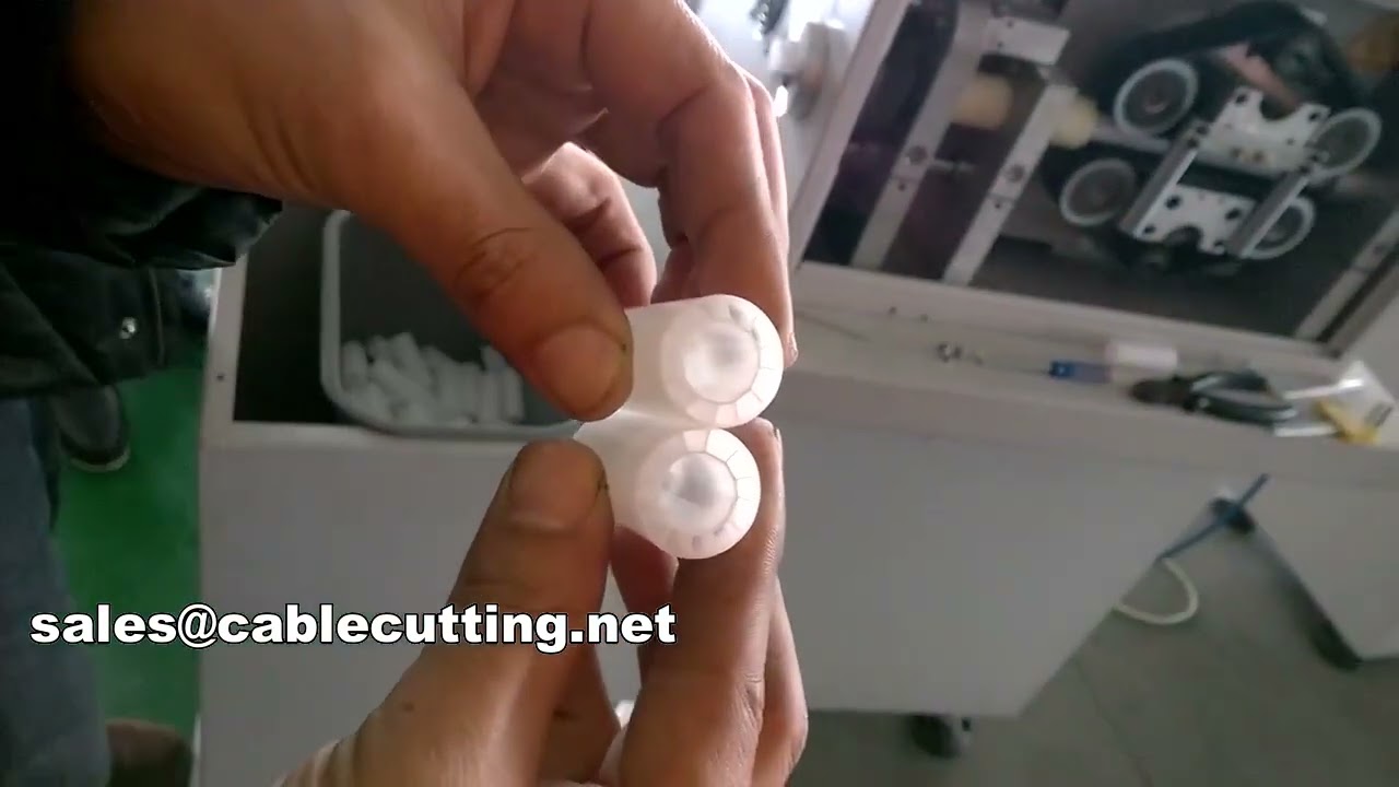 Machine de découpe de tubes ondulés de précision pour faisceaux électriques